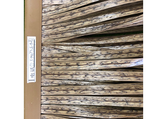 500*500mm synthetisches Dach decken Fliesen Straw Color For Resorts mit Stroh